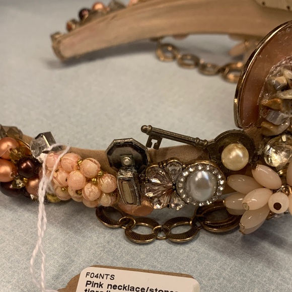 Elegant Floral Beaded Headband - Picture 3 of 7